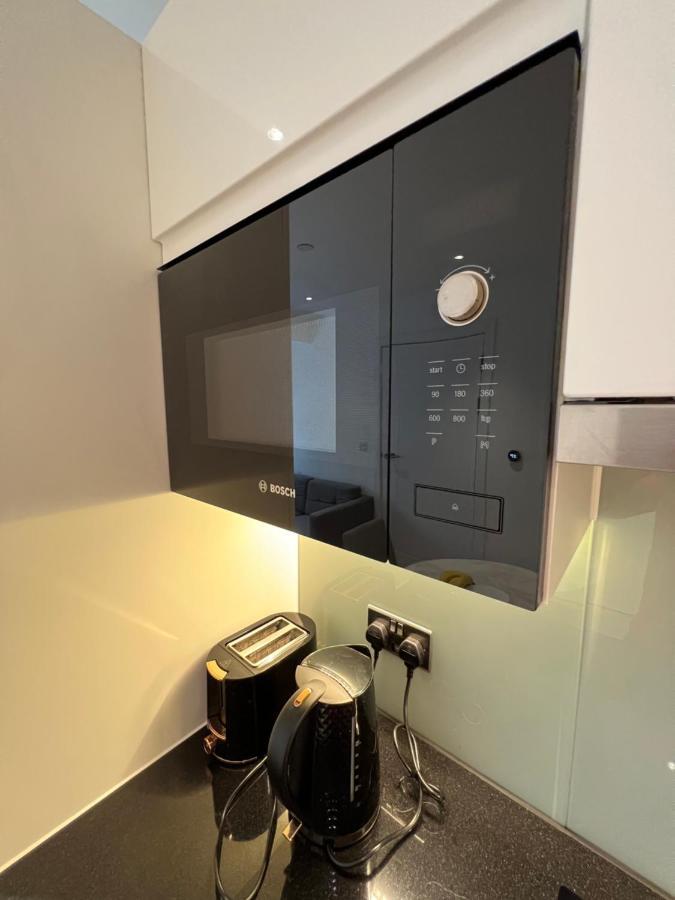 Lovely Apartment In The Centre Of Croydon Eksteriør billede