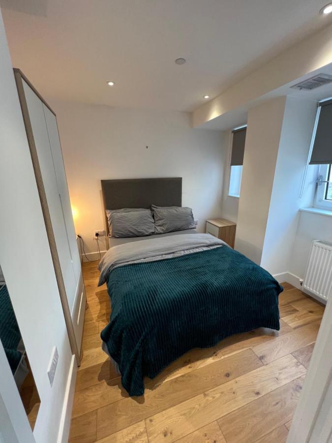 Lovely Apartment In The Centre Of Croydon Eksteriør billede